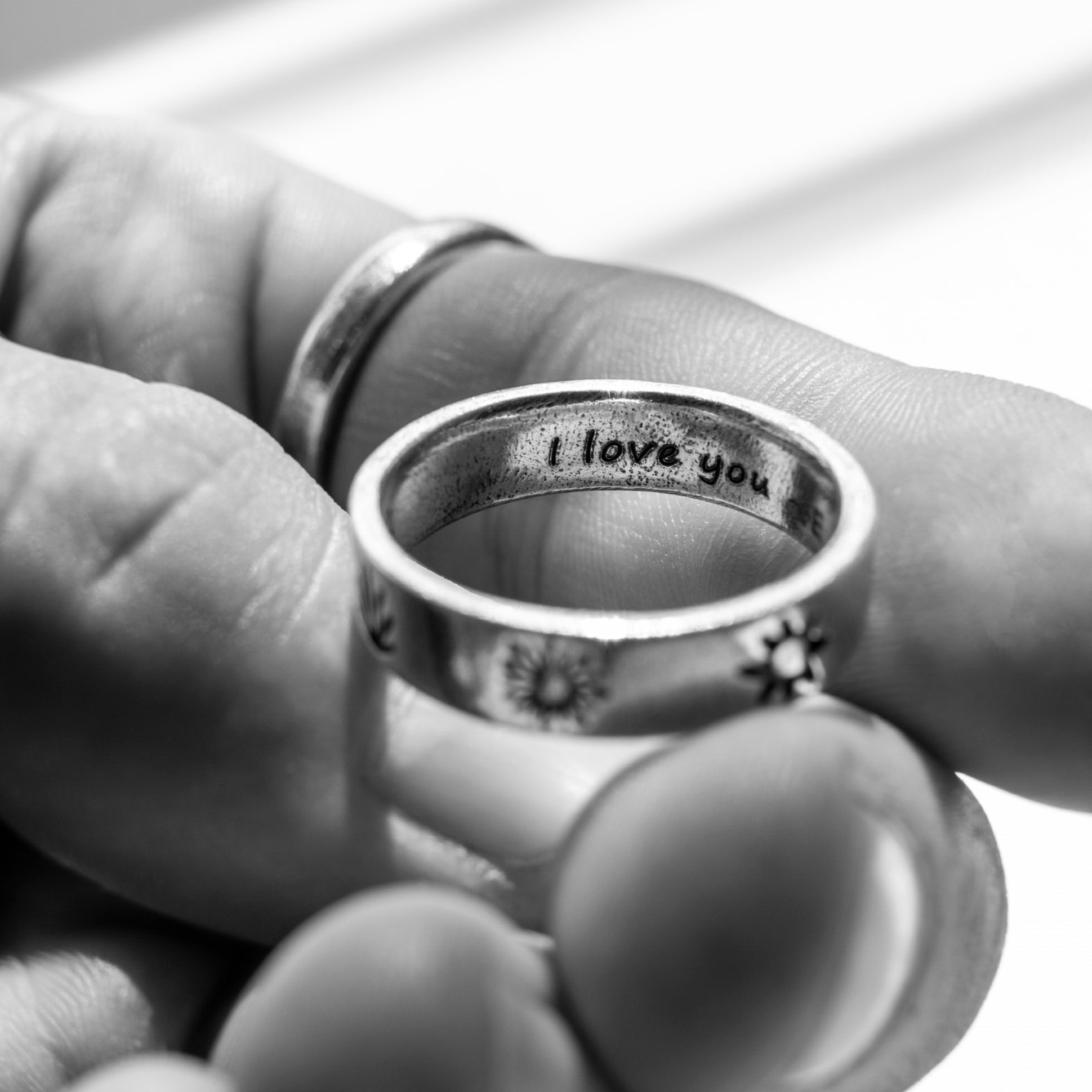 Your Jewellery, Your Story: A Guide to Engraving