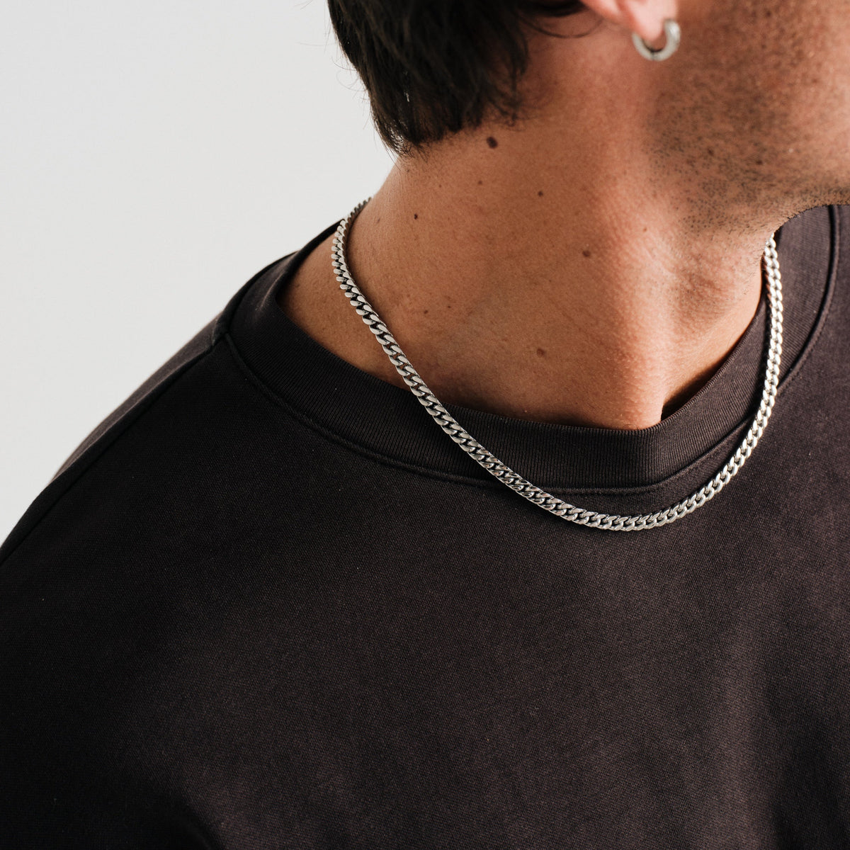 THE CUBAN NECKLACE