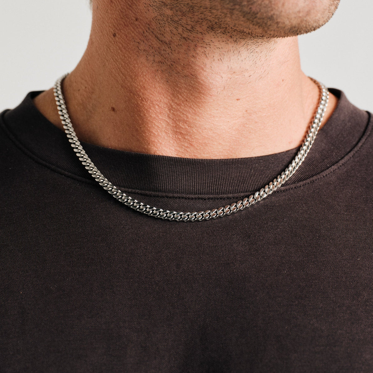 THE CUBAN NECKLACE