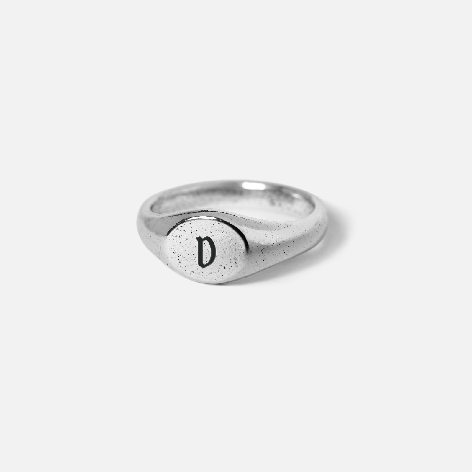 ENGRAVED DUSK RING