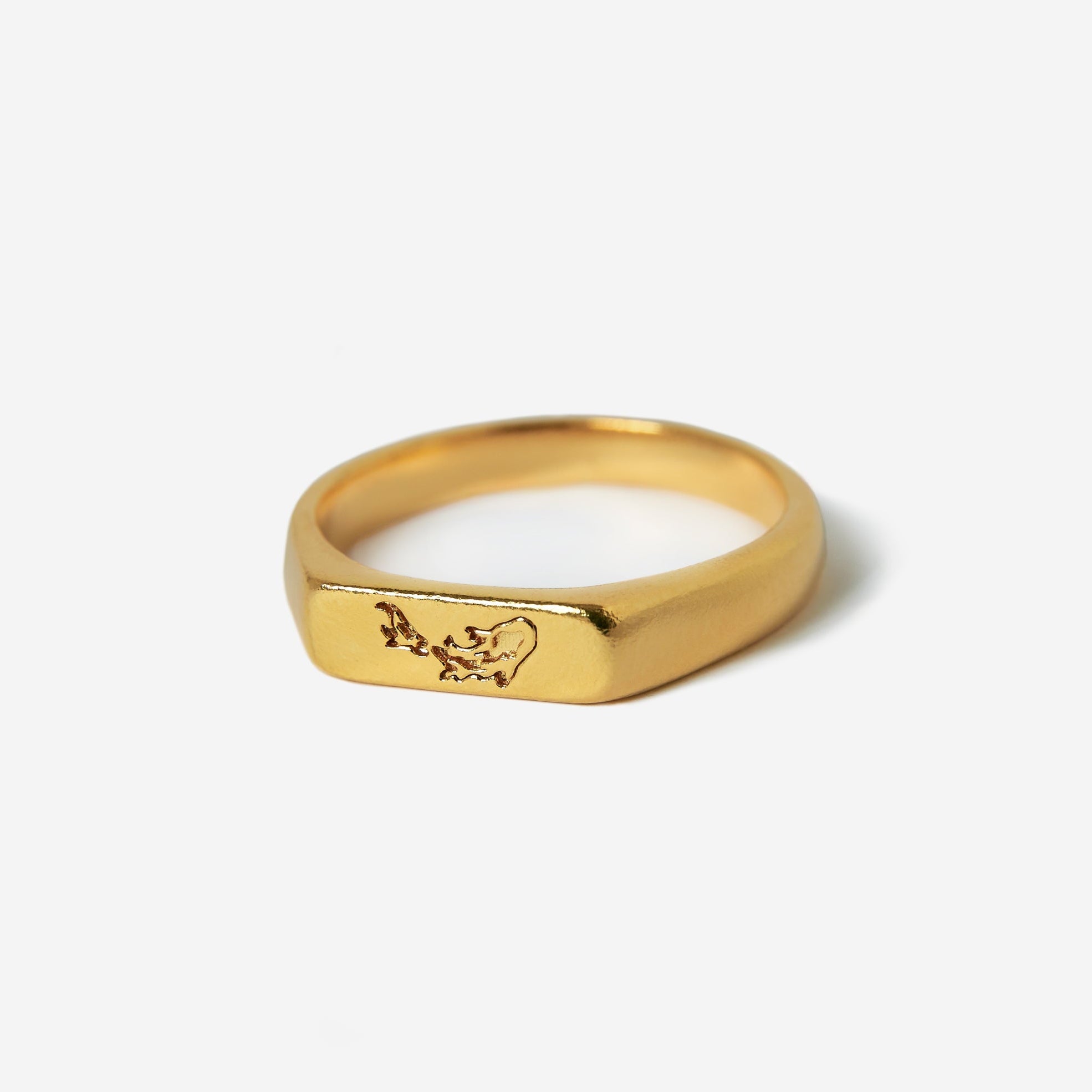 A Billie Jo men's Koi II signet ring in 18k gold vermeil, featuring a detailed engraving of two koi fish. This modern Australian men's jewellery piece has a polished finish.