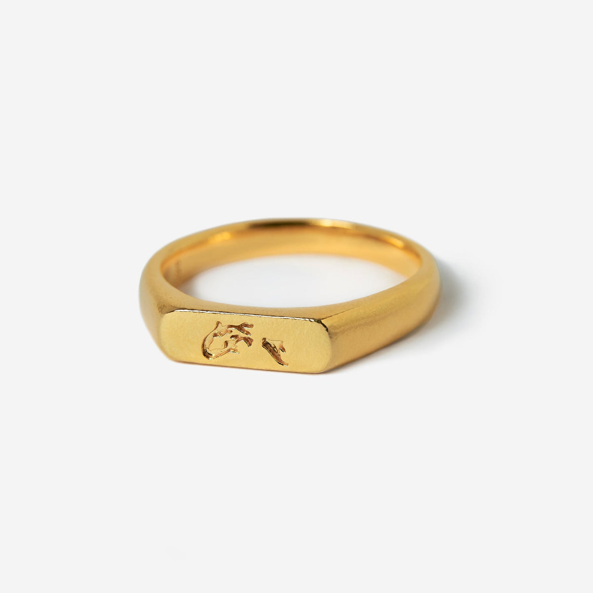 Billie Jo's 18k gold vermeil Koi I Ring, a men's signet ring with a Japanese koi fish engraving, on a clean white background. Australian designed men's jewellery.