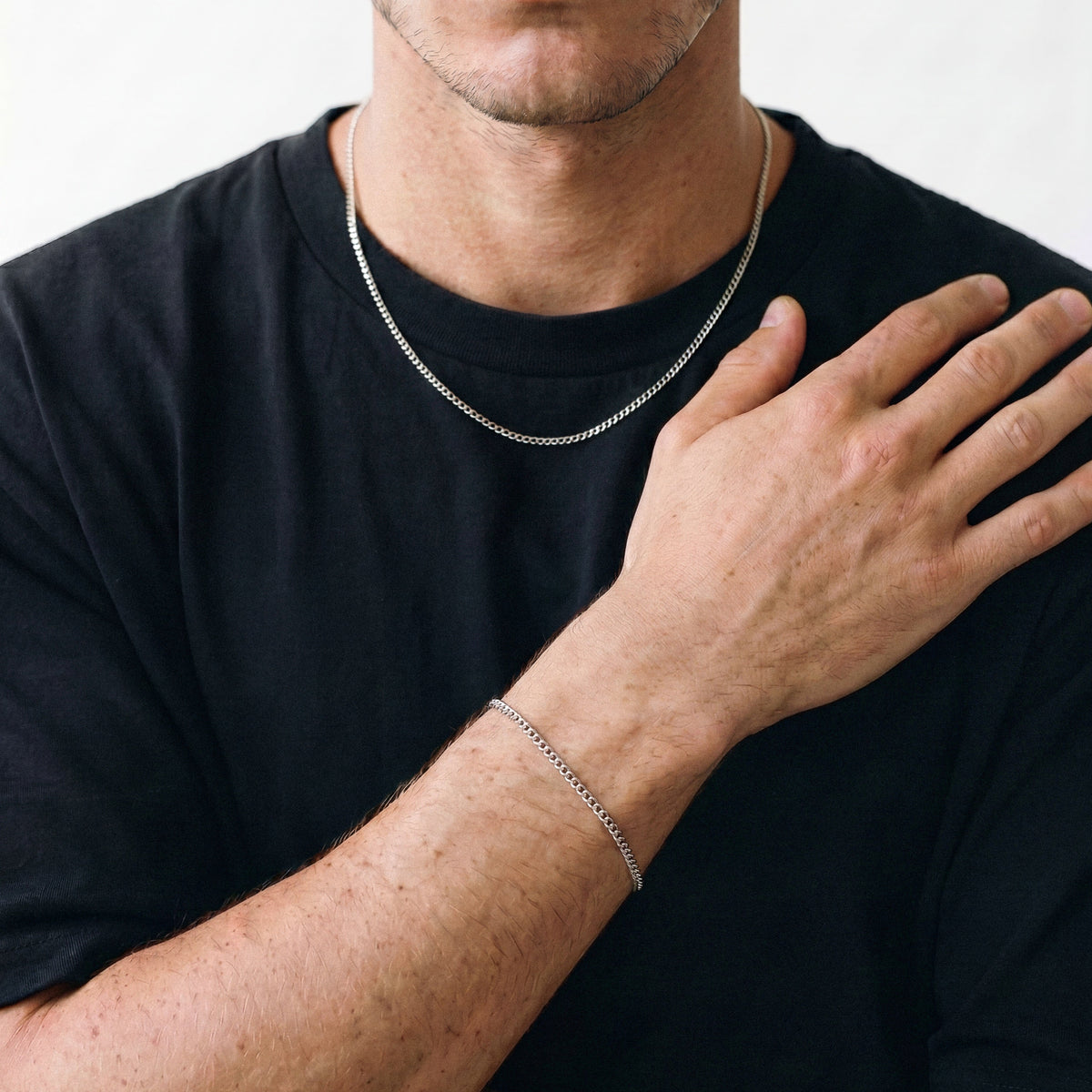 A silver stainless steel men's slim curb chain necklace from Australian jewellery brand Billie Jo, the perfect waterproof and sweat proof everyday bracelet and an ideal gift for men who love low maintenance jewellery