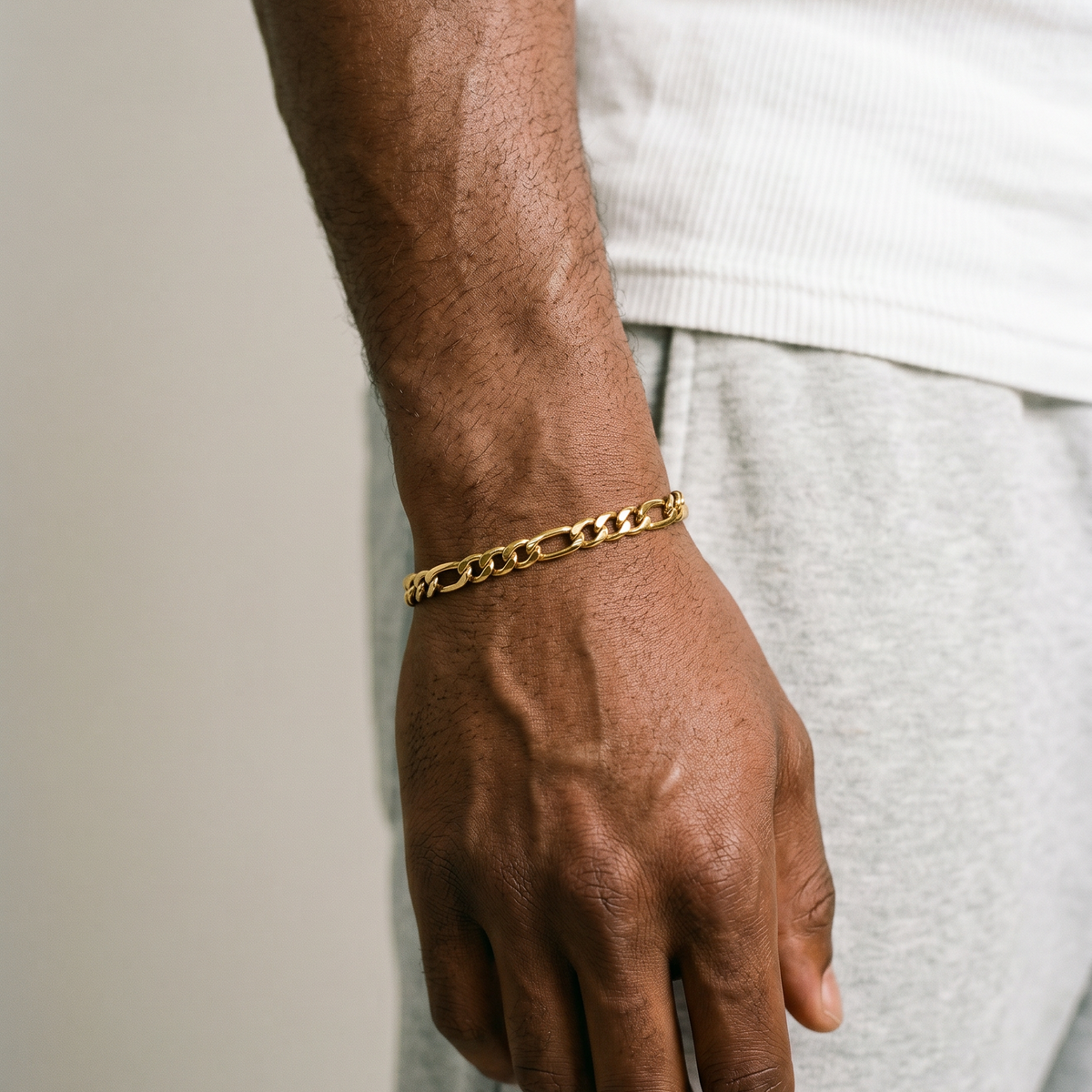 A stainless steel men's figaro chain bracelet from Australian jewellery brand Billie Jo, featuring a thick bold alternating link design in a polished silver tone finish, perfect for everyday wear.