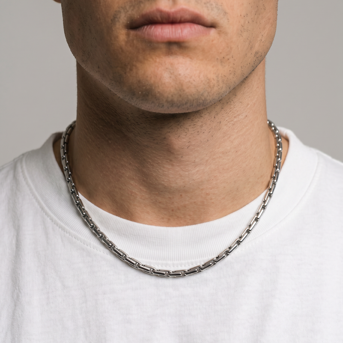 A stainless steel men's silver chain necklace from Australian jewellery brand Billie Jo, featuring a waterproof and sweat proof design perfect for everyday wear and gifting.