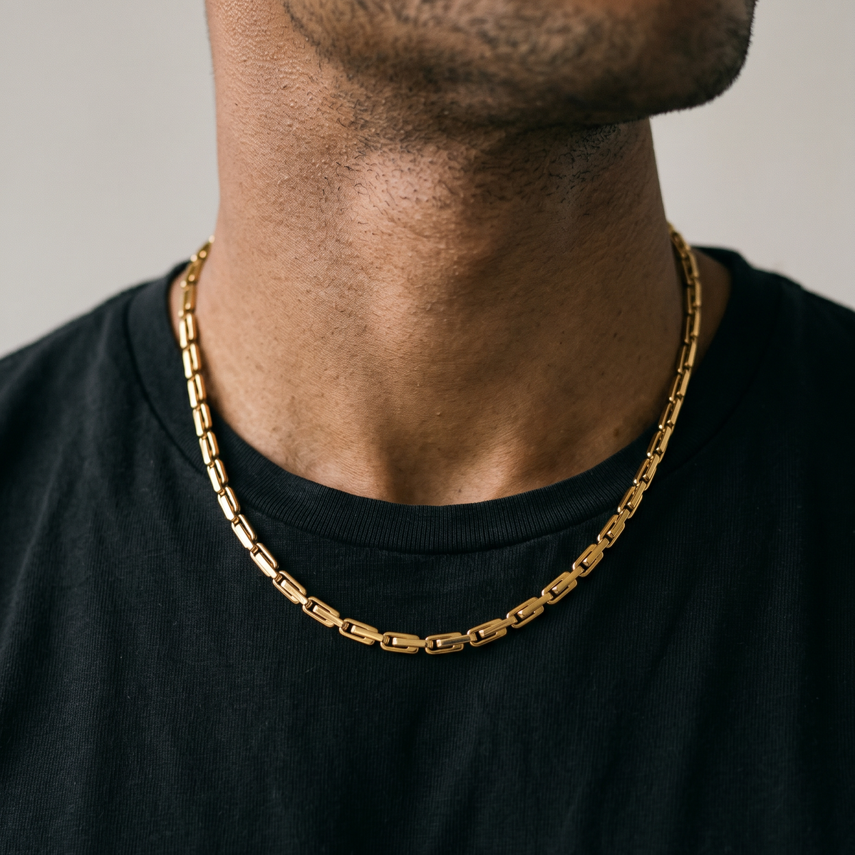 A stainless steel men's Gold chain necklace from Australian jewellery brand Billie Jo, featuring a waterproof and sweat proof design perfect for everyday wear and gifting.