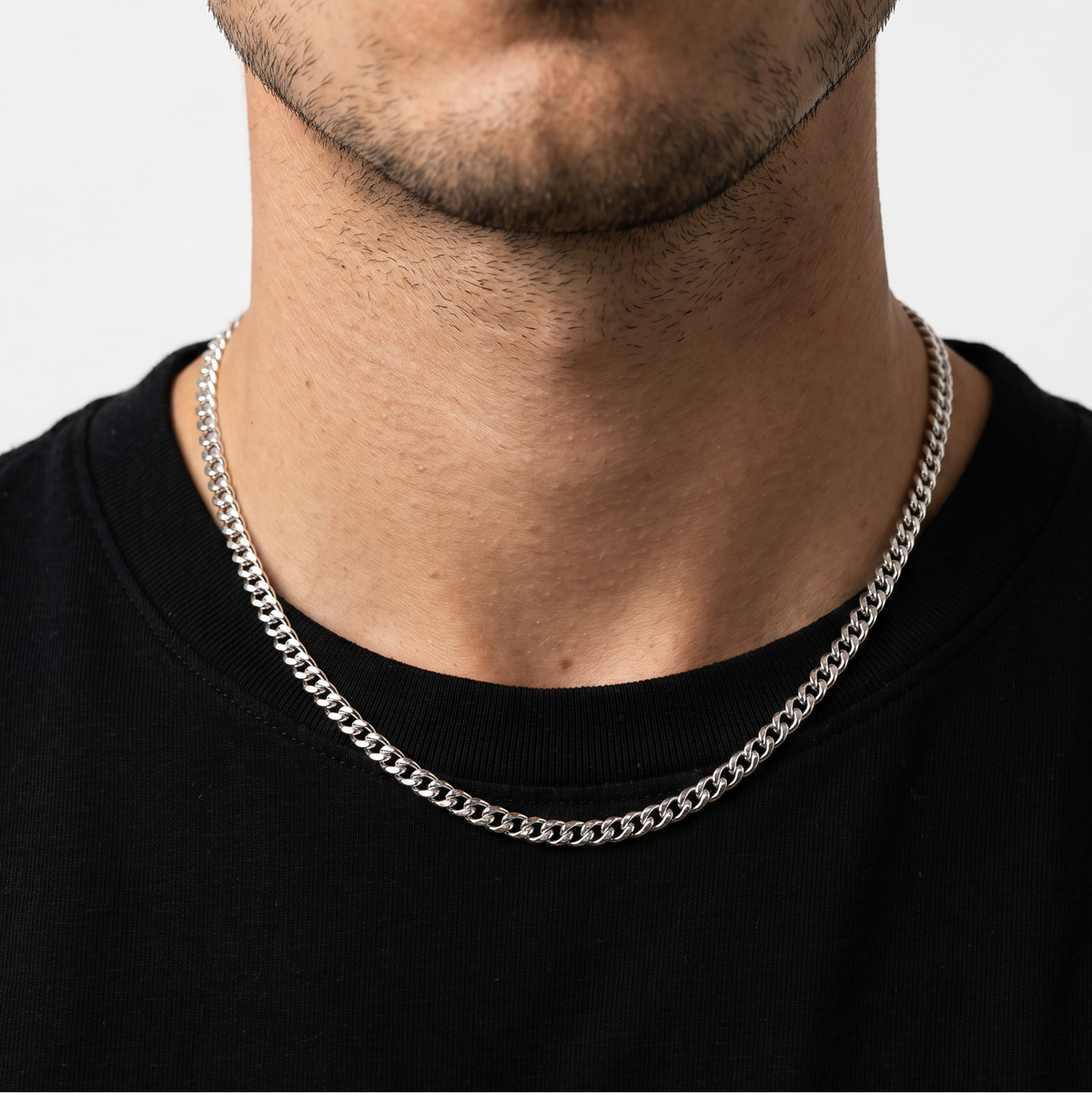 A stainless steel men's chain necklace from Australian jewellery brand Billie Jo, featuring a silver chain design