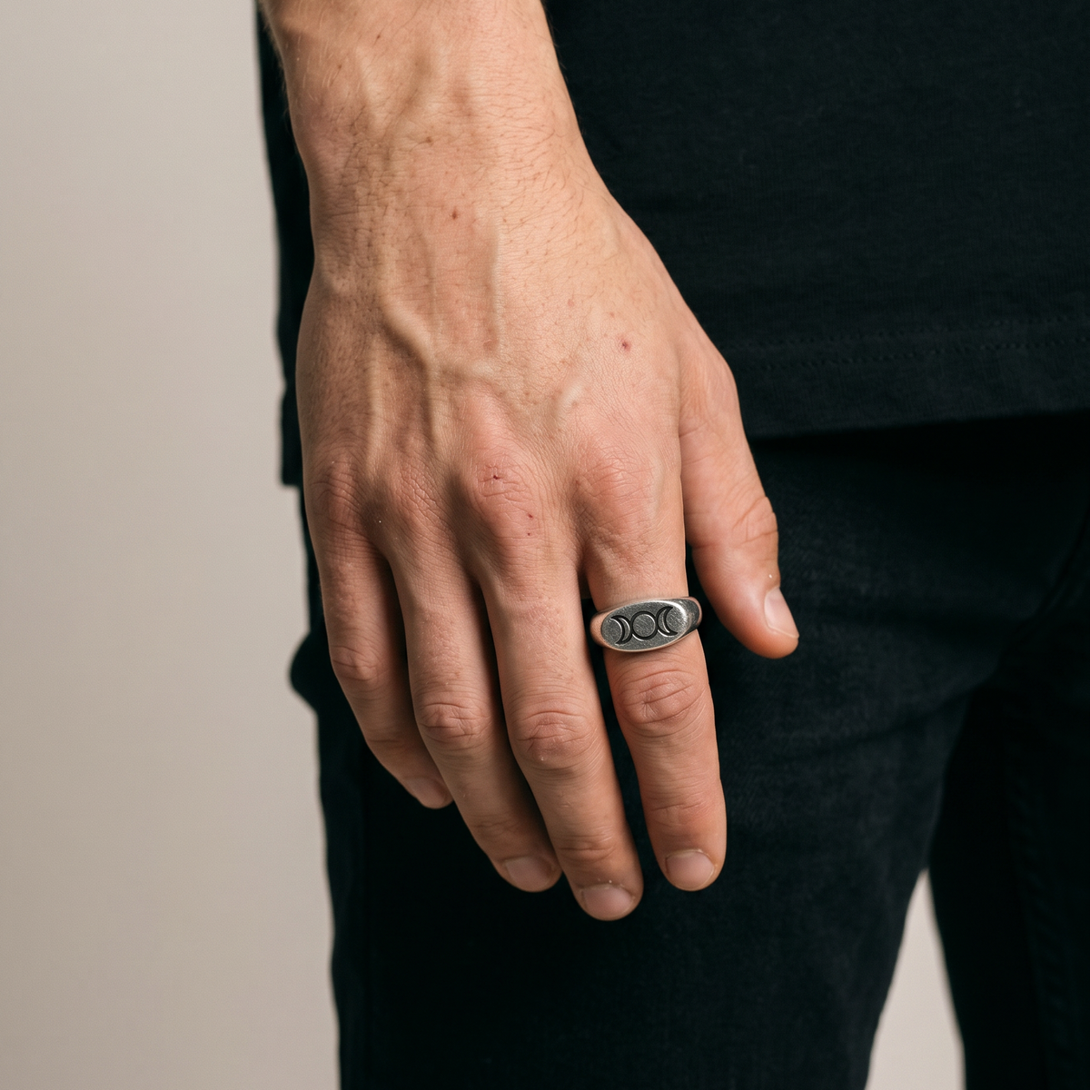 Lunar Ring